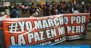 Perù, scontri contro l'impeachment dell'ex presidente Vizcarra