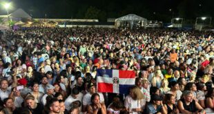 Pubblico in delirio per Juan Luis Guerra