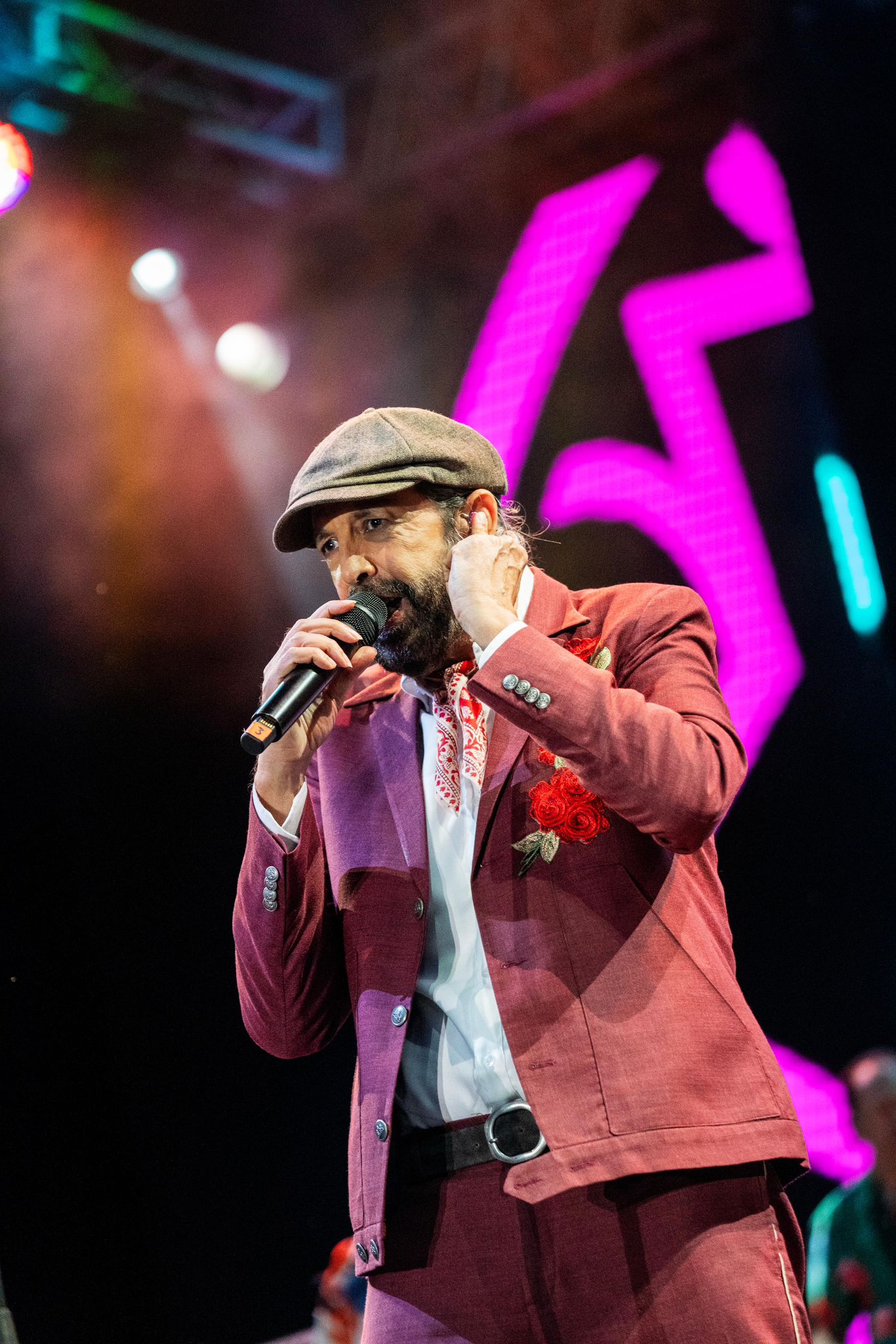  Juan Luis Guerra 