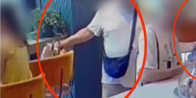 momento del furto della borsa